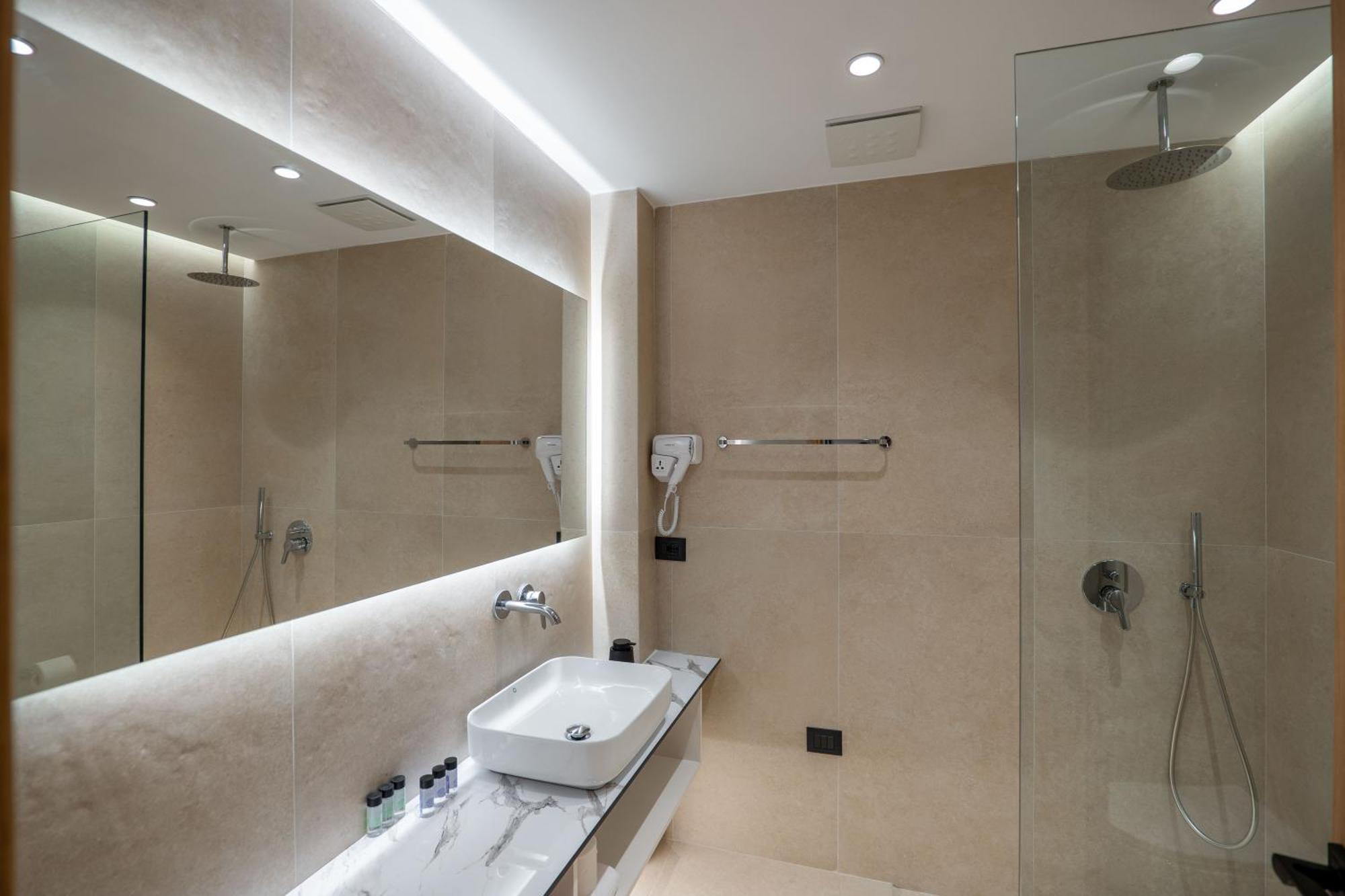 Austin Boutique Hotel Sarandë Eksteriør bilde